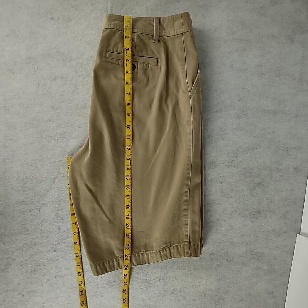 Liz Claiborne Women's 100% Cotton Tan, Beige, Khaki Three Pocket Shorts. Size 14 - Picture 7 of 10